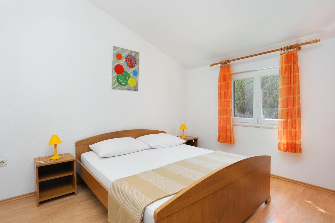 Apartments By The Sea Arbanija, Ciovo - 4320 تروغير المظهر الخارجي الصورة